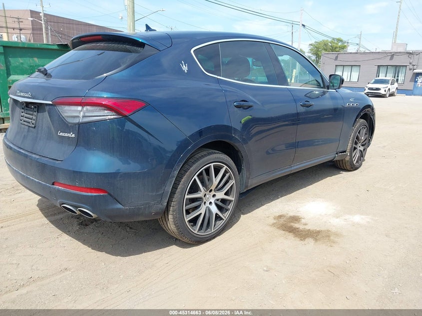 2022 Maserati Levante VIN ZN661XUA8NX397702 IAAI salvage auction — FRONT END, Salvage Title, sold $18,400 on 2026-07-09 (photo 4)
