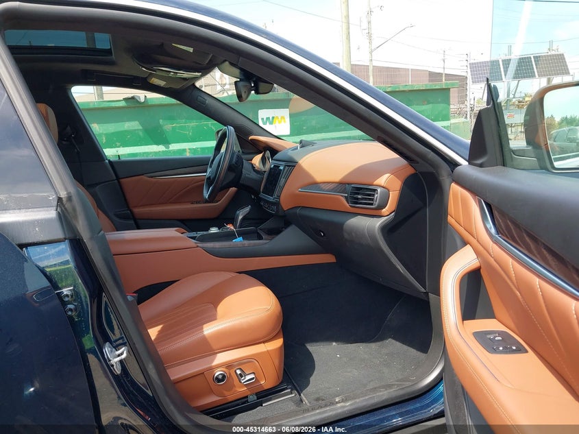 2022 Maserati Levante VIN ZN661XUA8NX397702 IAAI salvage auction — FRONT END, Salvage Title, sold $18,400 on 2026-07-09 (photo 5)