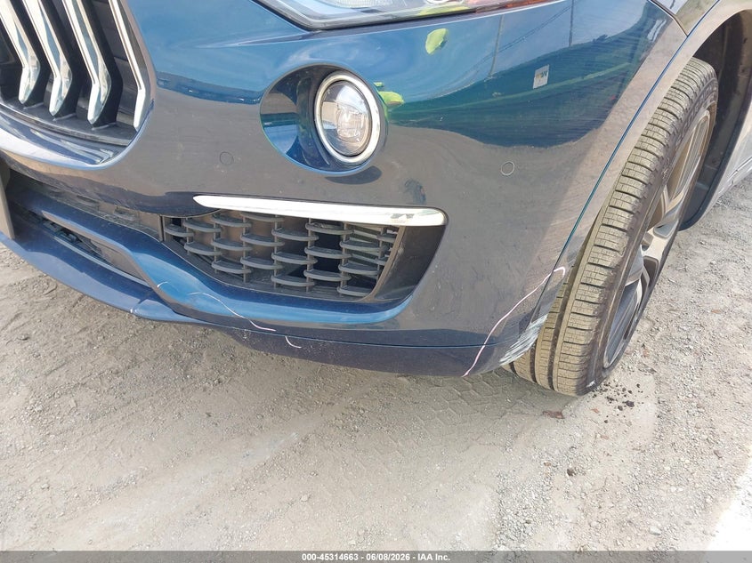 2022 Maserati Levante VIN ZN661XUA8NX397702 IAAI salvage auction — FRONT END, Salvage Title, sold $18,400 on 2026-07-09 (photo 6)
