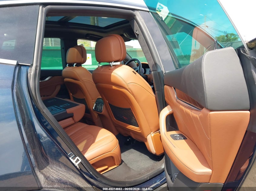 2022 Maserati Levante VIN ZN661XUA8NX397702 IAAI salvage auction — FRONT END, Salvage Title, sold $18,400 on 2026-07-09 (photo 8)