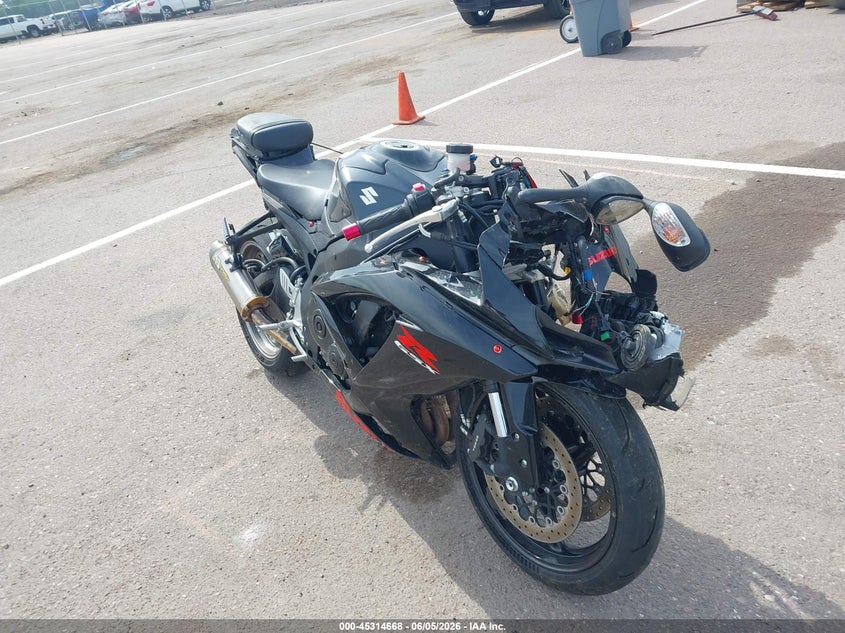 2009 Suzuki Gsx VIN JS1GR7LA492102558 IAAI salvage auction — FRONT END, Regular (South Dakota), sold $1,300 on 2026-07-29 (photo 1)