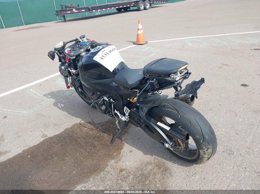 2009 Suzuki Gsx VIN JS1GR7LA492102558 IAAI salvage auction — FRONT END, Regular (South Dakota), sold $1,300 on 2026-07-29 (photo 3)