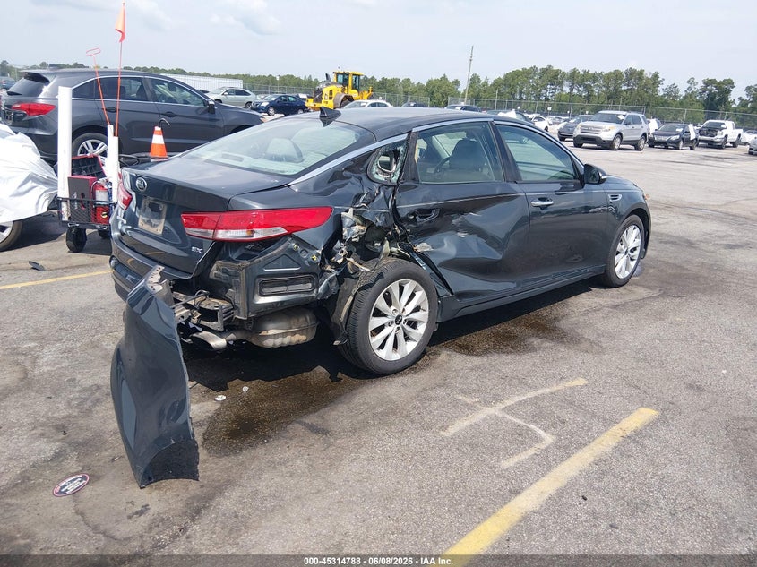 2016 Kia Optima VIN 5XXGU4L34GG007526 IAAI salvage auction — RIGHT SIDE, Salvage (South Carolina), sold $1,050 on 2026-07-22 (photo 4)