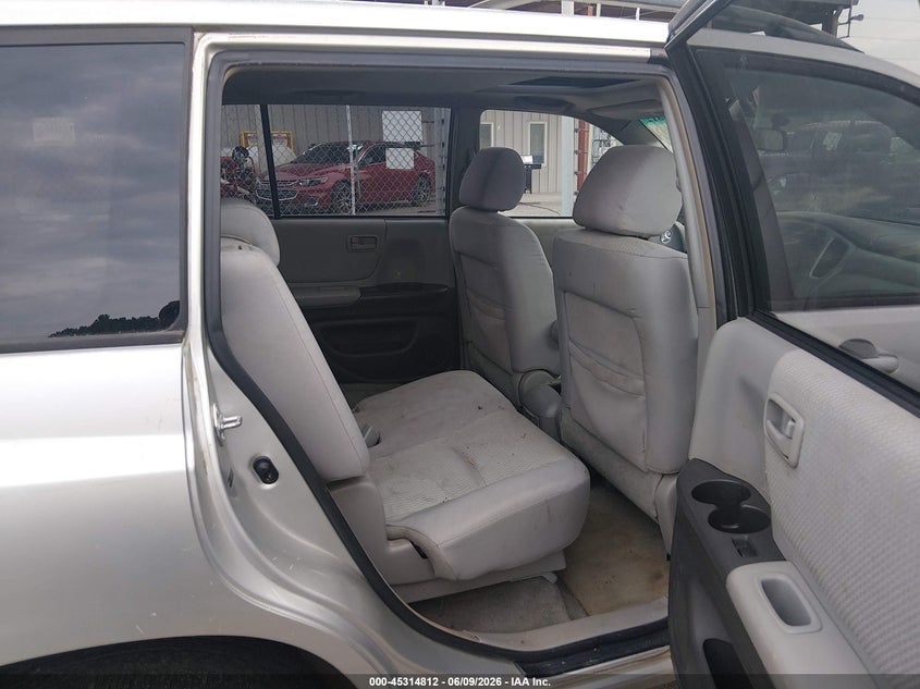 2006 Toyota Highlander VIN JTEHP21A860185131 IAAI salvage auction — NORMAL WEAR, Clear-Dealer Only (West Virginia), sold $275 on 2026-07-23 (photo 8)