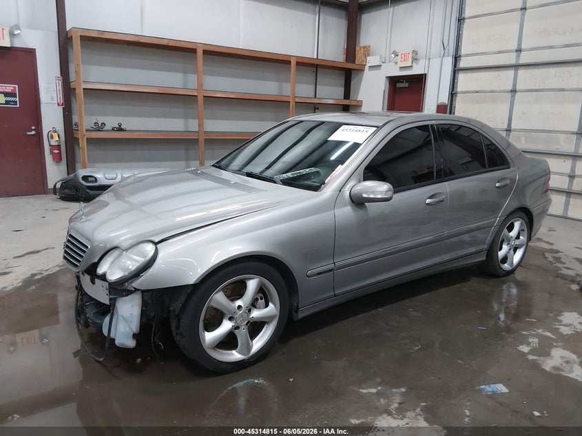 2004 Mercedes-benz C class VIN WDBRF40J84F547573 IAAI salvage auction — FRONT END, Salvage (Idaho), sold $725 on 2026-07-31 (photo 2)
