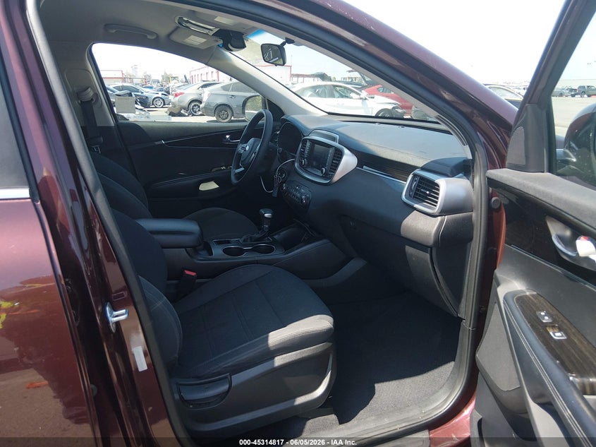 2019 Kia Sorento VIN 5XYPG4A33KG537307 IAAI salvage auction — FRONT END, Salvage Title, sold $1,250 on 2026-07-23 (photo 5)