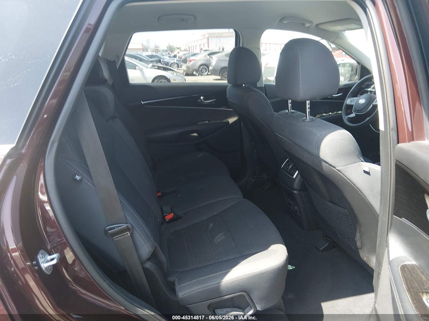 2019 Kia Sorento VIN 5XYPG4A33KG537307 IAAI salvage auction — FRONT END, Salvage Title, sold $1,250 on 2026-07-23 (photo 8)
