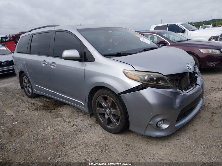 2017 Toyota Sienna VIN 5TDXZ3DC0HS884234 IAAI salvage auction — FRONT END, Salvage Title, sold $4,950 on 2026-07-31 (photo 1)