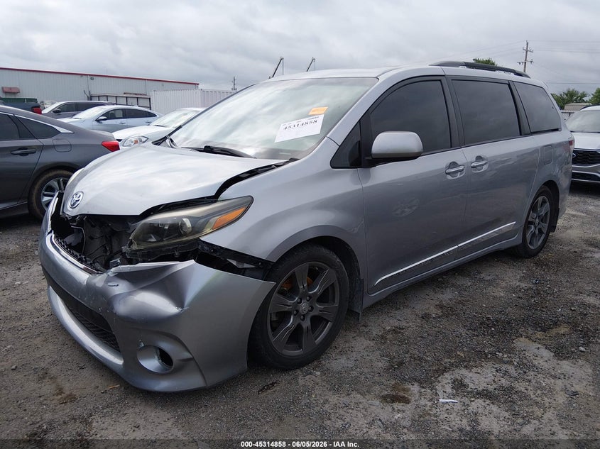 2017 Toyota Sienna VIN 5TDXZ3DC0HS884234 IAAI salvage auction — FRONT END, Salvage Title, sold $4,950 on 2026-07-31 (photo 2)