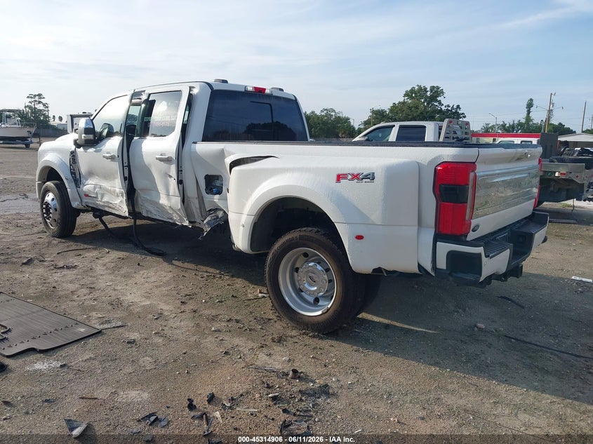 2024 Ford F450 VIN 1FT8W4DMXREE05966 IAAI salvage auction — LEFT SIDE, Salvage Title, sold $33,700 on 2026-08-25 (photo 3)