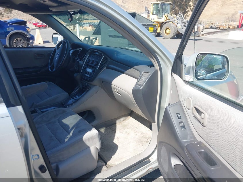2003 Toyota Highlander VIN JTEGD21A530071412 IAAI salvage auction — NORMAL WEAR, Clear - Dealer Only (California), sold $400 on 2026-07-07 (photo 5)