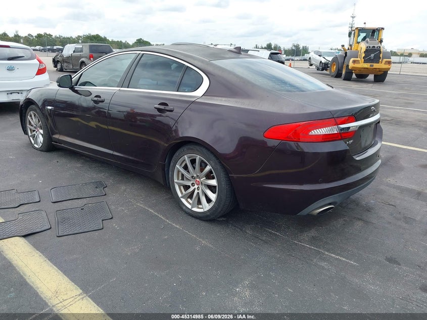 2015 Jaguar Xf VIN SAJWA0FSXFPU66942 IAAI salvage auction — LEFT & RIGHT, Salvage Title, sold $400 on 2026-07-09 (photo 3)