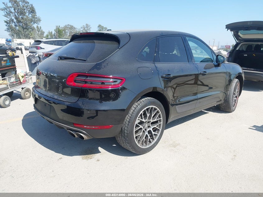 2016 Porsche Macan VIN WP1AB2A59GLB52886 IAAI salvage auction — LEFT FRONT, Salvage Title, sold $6,800 on 2026-08-10 (photo 4)