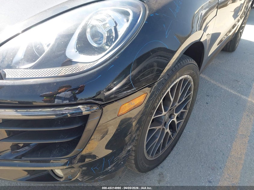 2016 Porsche Macan VIN WP1AB2A59GLB52886 IAAI salvage auction — LEFT FRONT, Salvage Title, sold $6,800 on 2026-08-10 (photo 6)