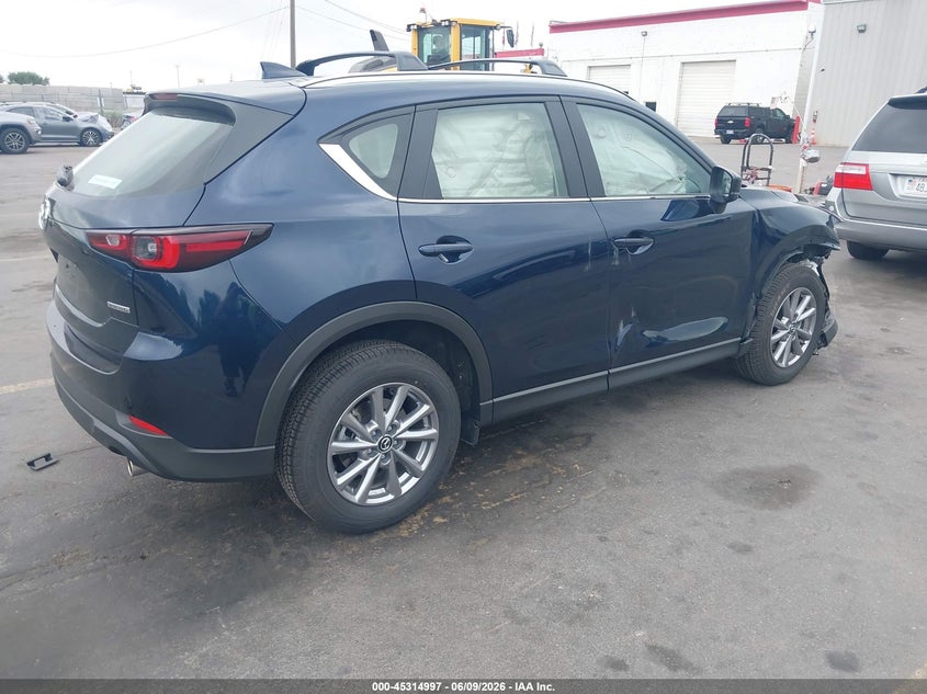 2025 Mazda Cx-5 VIN JM3KFBAL2S0780329 IAAI salvage auction — RIGHT FRONT, Salvage Title, sold $8,775 on 2026-08-29 (photo 4)