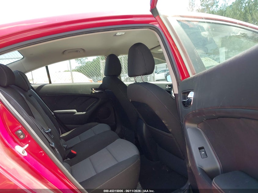 2014 Kia Forte VIN KNAFX4A81E5232020 IAAI salvage auction — REAR END, Salvage Title, sold $1,050 on 2026-07-23 (photo 8)