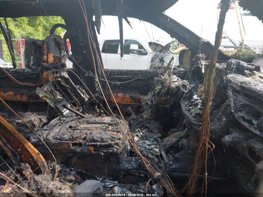 2021 Gmc Yukon VIN 1GKS2BKD9MR116740 IAAI salvage auction — BURN, Salvage Title, sold $1,800 on 2026-07-23 (photo 5)