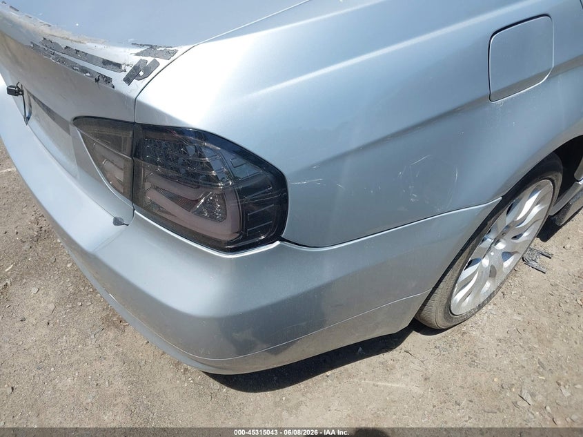 2006 BMW 3er VIN WBAVB33536KR81816 IAAI salvage auction — RIGHT REAR, Salvage (Massachusetts), sold $375 on 2026-07-14 (photo 6)