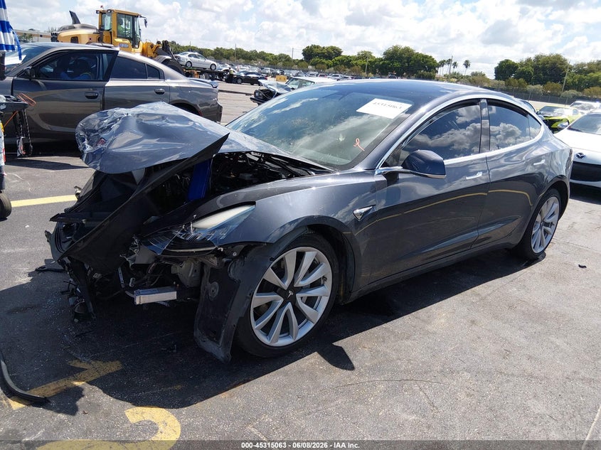 2018 Tesla Model 3 VIN 5YJ3E1EB8JF068709 IAAI salvage auction — RIGHT FRONT, Salvage Title, sold $3,950 on 2026-07-16 (photo 2)