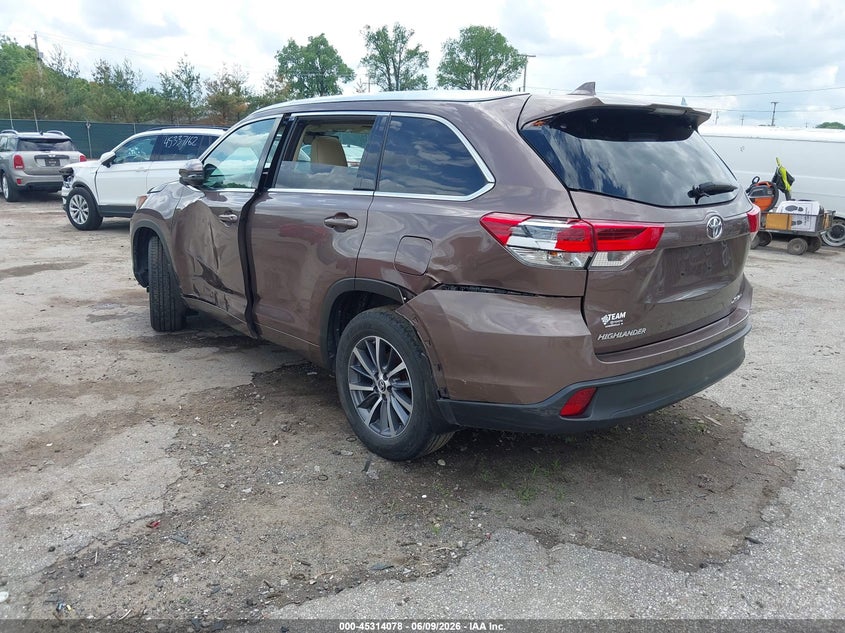 2018 Toyota Highlander VIN 5TDJZRFH6JS834347 IAAI salvage auction — LEFT SIDE, Salvage Title, sold $12,000 on 2026-07-07 (photo 3)