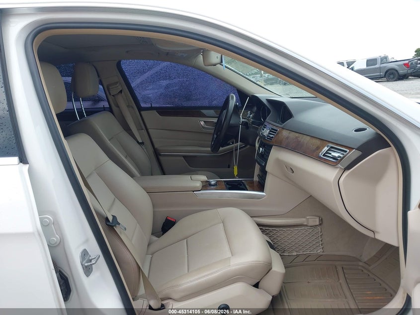 2014 Mercedes-benz E-klasse VIN WDDHF5KB6EB024608 IAAI salvage auction — LEFT FRONT, Salvage Title, sold $3,825 on 2026-07-13 (photo 5)