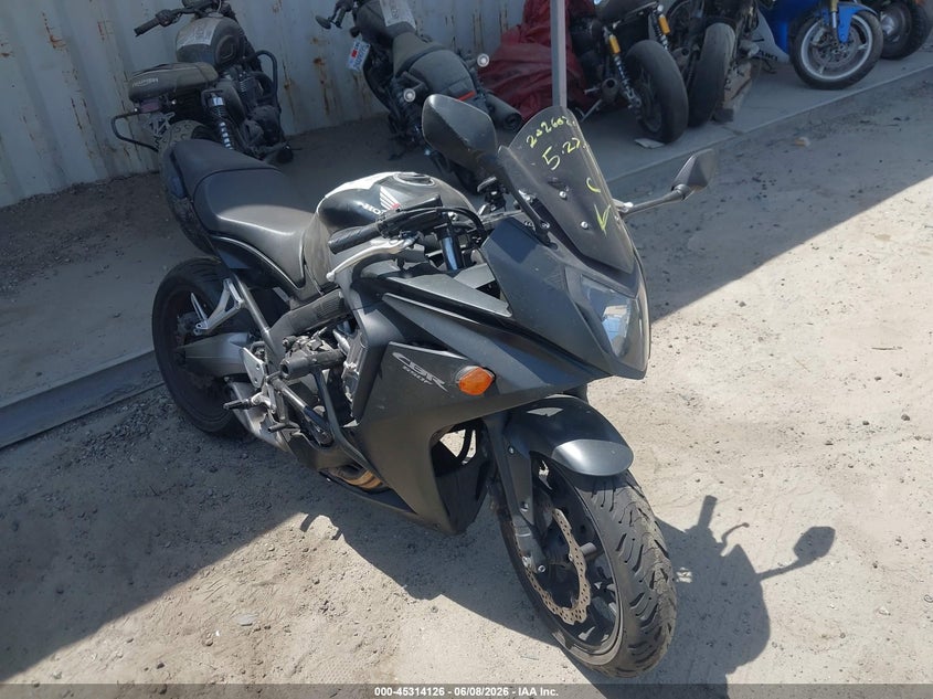 2014 Honda Cbr VIN MLHRC7407E5001381 IAAI salvage auction — THEFT, Salvage Title, sold $2,300 on 2026-07-15 (photo 1)