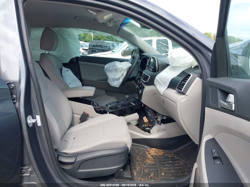 2019 Hyundai Tucson VIN KM8J2CA49KU939284 IAAI salvage auction — FRONT & REAR, Salvage (Virginia), sold $1,475 on 2026-07-28 (photo 5)