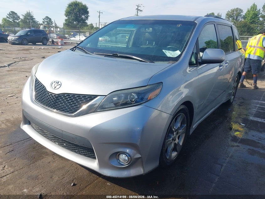 2015 Toyota Sienna VIN 5TDXK3DC2FS529079 IAAI salvage auction — LEFT SIDE, Salvage (North Carolina), sold $3,350 on 2026-07-13 (photo 2)