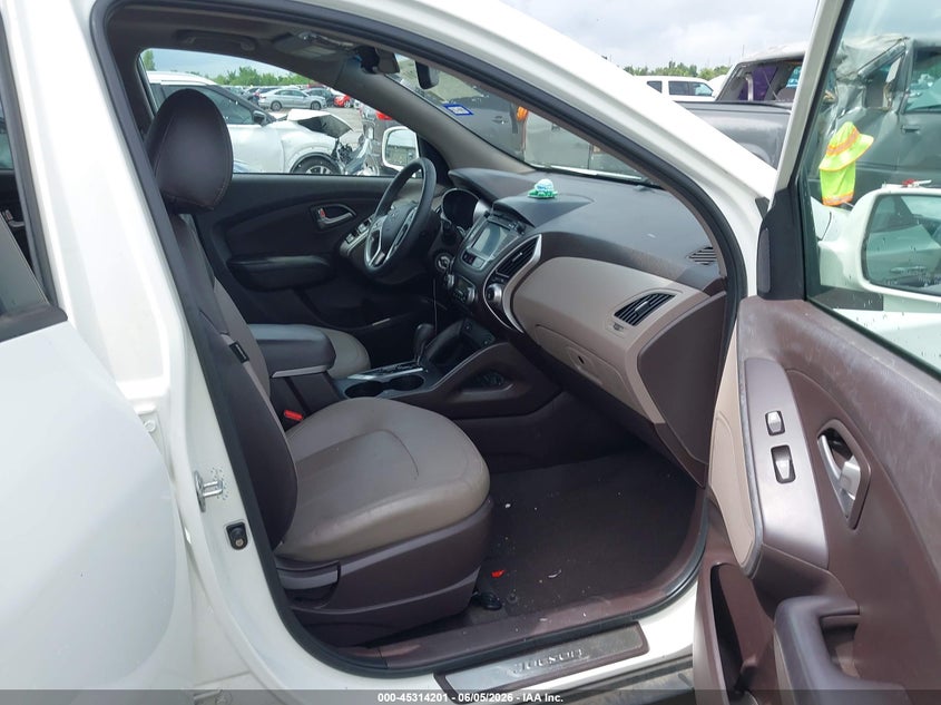 2012 Hyundai Tucson VIN KM8JU3AC3CU462029 IAAI salvage auction — FRONT END, Salvage Title, sold $3,050 on 2026-08-02 (photo 5)