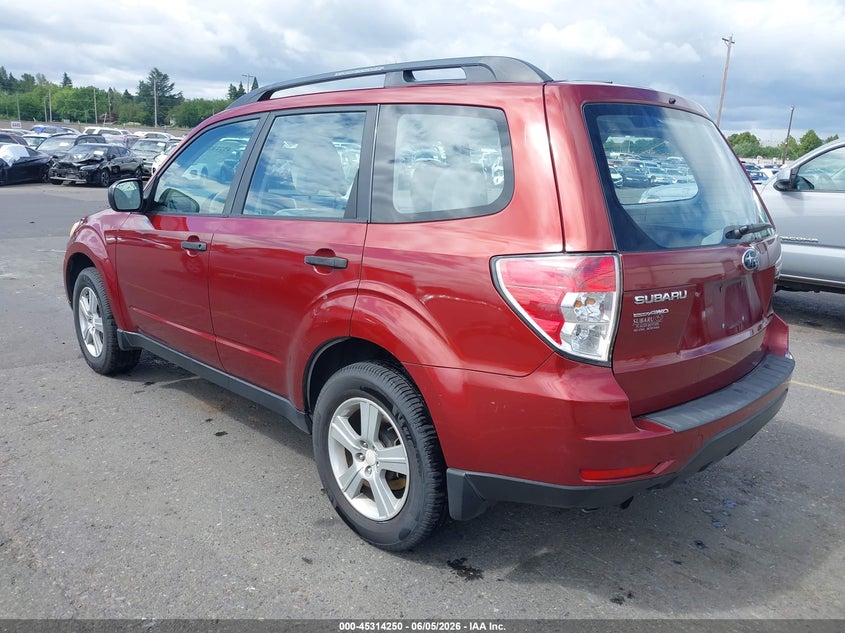 2012 Subaru Forester VIN JF2SHABC9CH408096 IAAI salvage auction — RIGHT SIDE, Salvage (Oregon), sold $1,250 on 2026-07-30 (photo 3)