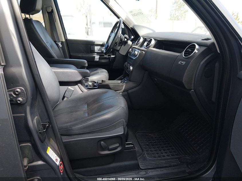 2016 Land rover Lr4 VIN SALAG2V69GA800642 IAAI salvage auction — NORMAL WEAR, Clear - Dealer Only (California), sold $2,300 on 2026-07-17 (photo 5)