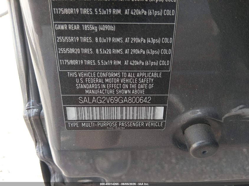 2016 Land rover Lr4 VIN SALAG2V69GA800642 IAAI salvage auction — NORMAL WEAR, Clear - Dealer Only (California), sold $2,300 on 2026-07-17 (photo 9)