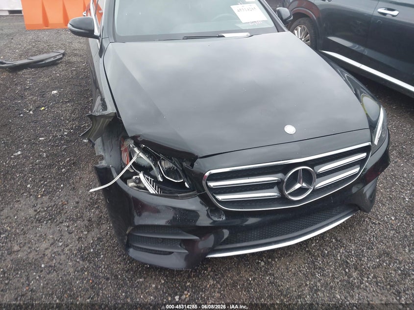 2017 Mercedes-benz E-klasse VIN WDDZF4JB2HA066980 IAAI salvage auction — RIGHT FRONT, Salvage Title, sold $25 on 2026-08-05 (photo 6)