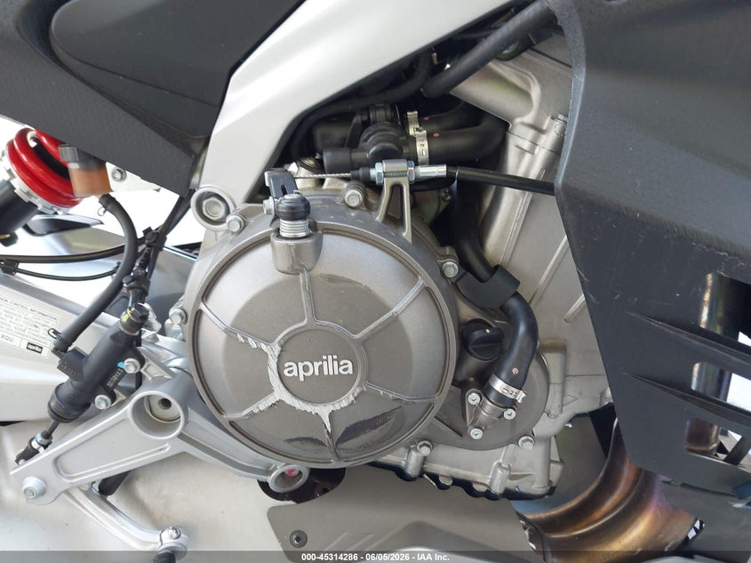2026 Aprilia Rs VIN ZD4XGUA05TS000878 IAAI salvage auction — FRONT END, Salvage Title, sold $3,950 on 2026-07-07 (photo 8)