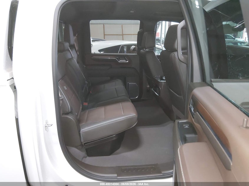 2024 Gmc SIERRA VIN 1GT49REY7RF202564 IAAI salvage auction — LEFT FRONT, Salvage Title, sold $28,300 on 2026-07-10 (photo 6)