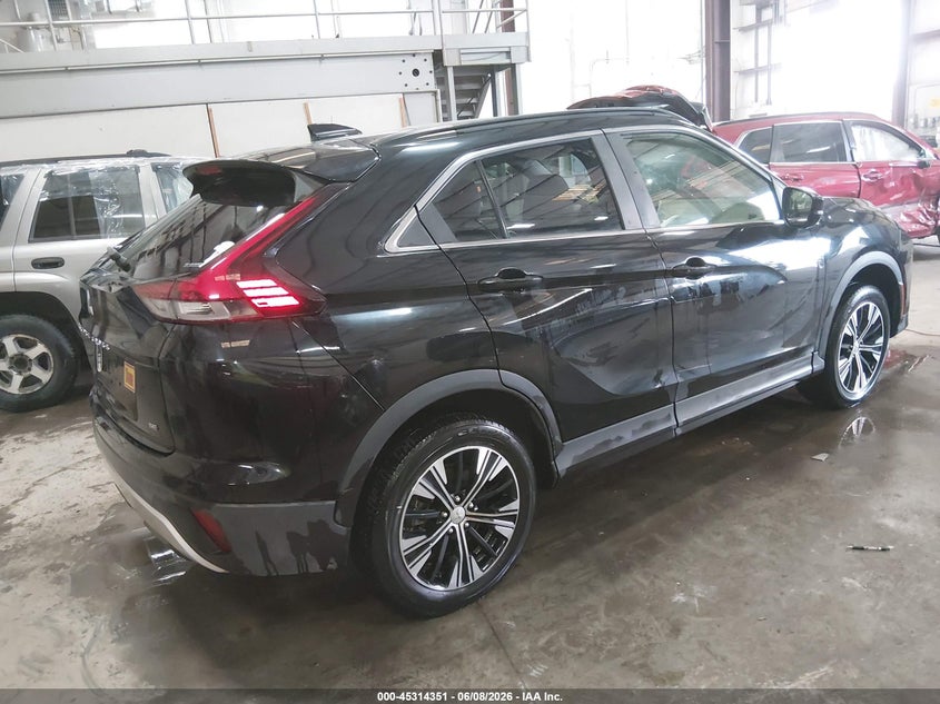 2022 Mitsubishi Eclipse cross VIN JA4ATWAA1NZ021295 IAAI salvage auction — SIDE, Salvage Title, sold $7,500 on 2026-07-19 (photo 4)