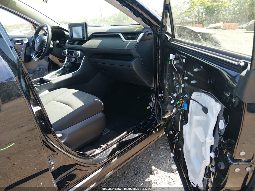 2019 Toyota Rav 4 VIN JTMP1RFV2KD007157 IAAI salvage auction — RIGHT SIDE, Salvage (New Jersey), sold $12,800 on 2026-07-27 (photo 5)