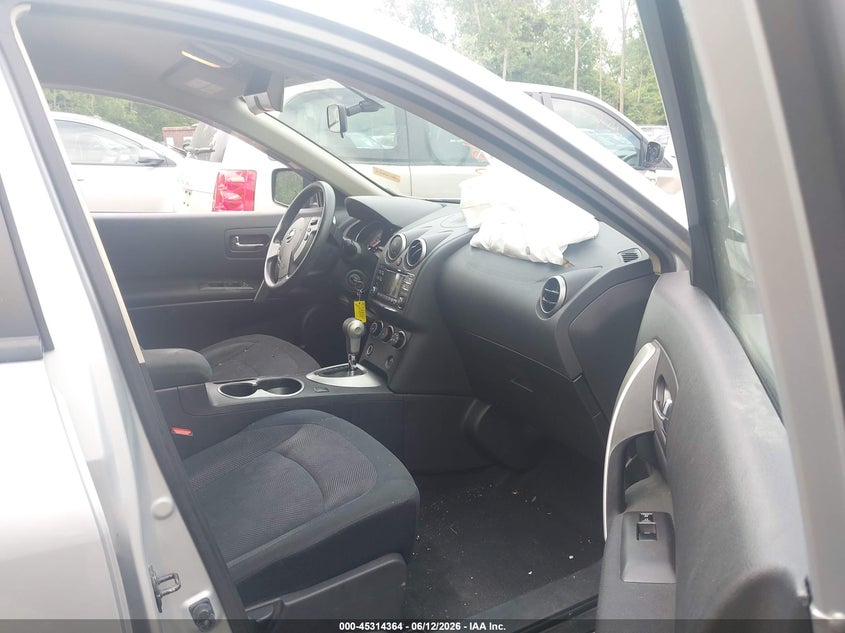 2015 Nissan Rogue VIN JN8AS5MT8FW650639 IAAI salvage auction — FRONT END, Salvage (Ohio), sold $325 on 2026-07-14 (photo 5)