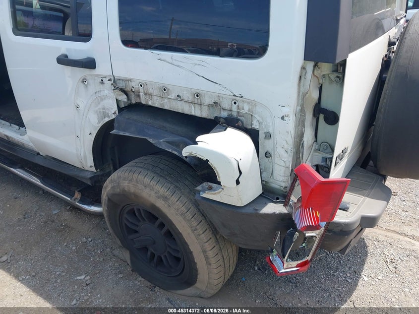 2008 Hummer H3 VIN 5GTEN13E588110293 IAAI salvage auction — LEFT REAR, Clear (Michigan), sold $725 on 2026-07-30 (photo 6)