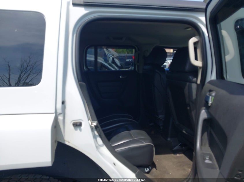 2008 Hummer H3 VIN 5GTEN13E588110293 IAAI salvage auction — LEFT REAR, Clear (Michigan), sold $725 on 2026-07-30 (photo 8)