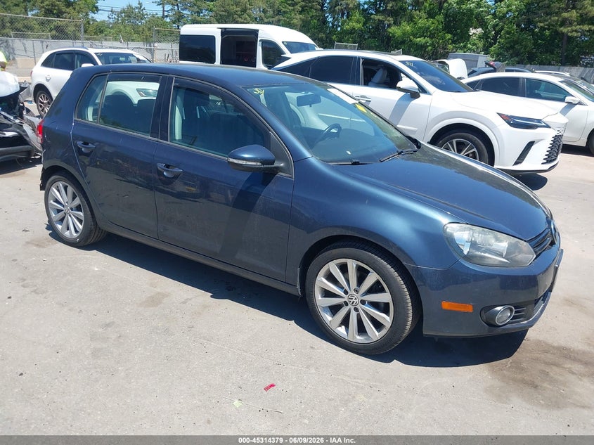 2013 Volkswagen Golf VIN WVWDM7AJ8DW029321 IAAI salvage auction — REAR END, Salvage Title, sold $875 on 2026-07-07 (photo 1)