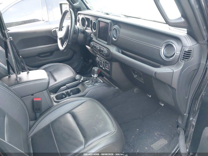 2023 Jeep Grand wagoneer VIN 1C4JJXP62PW683539 IAAI salvage auction — REAR END, Salvage Title, sold $15,900 on 2026-09-22 (photo 5)