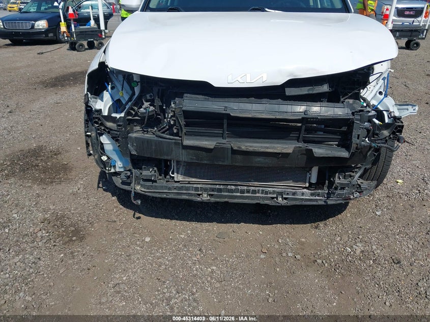 2023 Kia Sportage VIN 5XYK33AF9PG043518 IAAI salvage auction — FRONT END, Salvage Title, sold $7,900 on 2026-07-29 (photo 6)