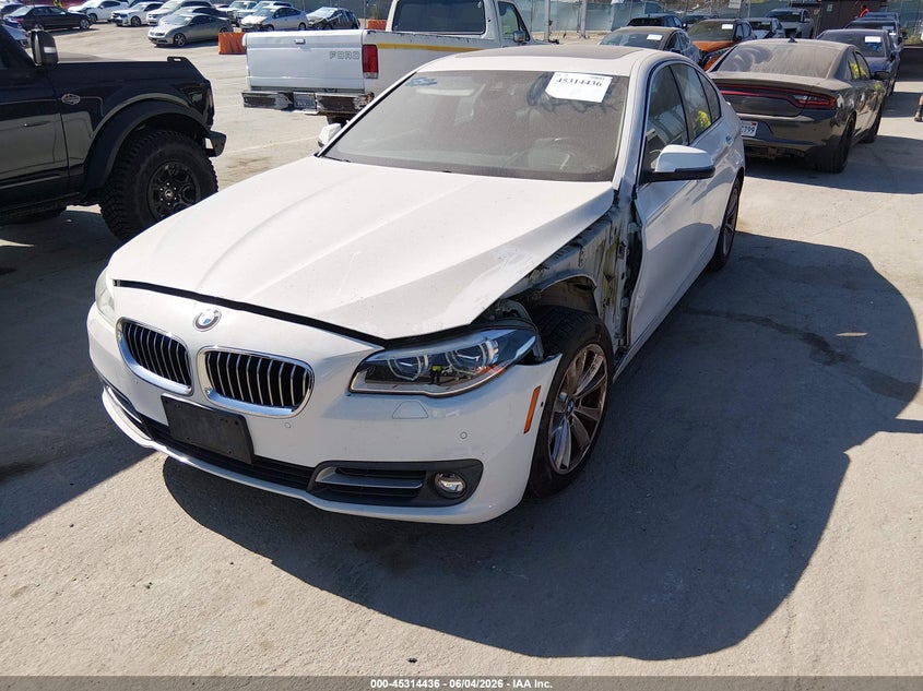 2016 BMW 5er VIN WBA5A5C53GG349417 IAAI salvage auction — LEFT FRONT, Salvage Title, sold $3,500 on 2026-07-09 (photo 2)