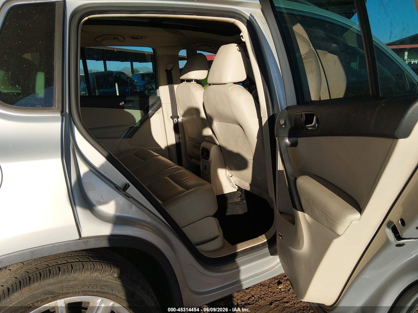 2009 Volkswagen Tiguan VIN WVGAV75N69W529431 IAAI salvage auction — THEFT, Salvage (Arizona), sold $675 on 2026-07-07 (photo 8)