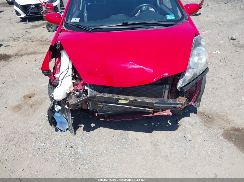 2013 Honda Fit VIN JHMGE8H54DC060705 IAAI salvage auction — FRONT END, Salvage Title, sold $975 on 2026-07-17 (photo 6)