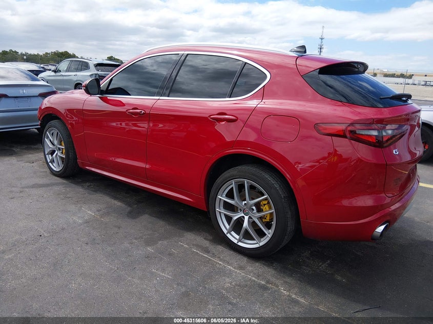2021 Alfa romeo Stelvio VIN ZASPAKBN5M7C99036 IAAI salvage auction — FRONT END, Salvage Title, sold $9,425 on 2026-07-09 (photo 3)