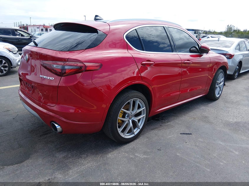 2021 Alfa romeo Stelvio VIN ZASPAKBN5M7C99036 IAAI salvage auction — FRONT END, Salvage Title, sold $9,425 on 2026-07-09 (photo 4)