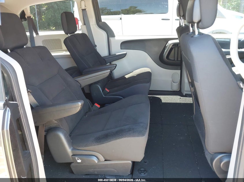 2019 Dodge Grand caravan VIN 2C4RDGBG0KR682899 IAAI salvage auction — NORMAL WEAR, Sf97 (Virginia), sold $7,425 on 2026-07-22 (photo 8)