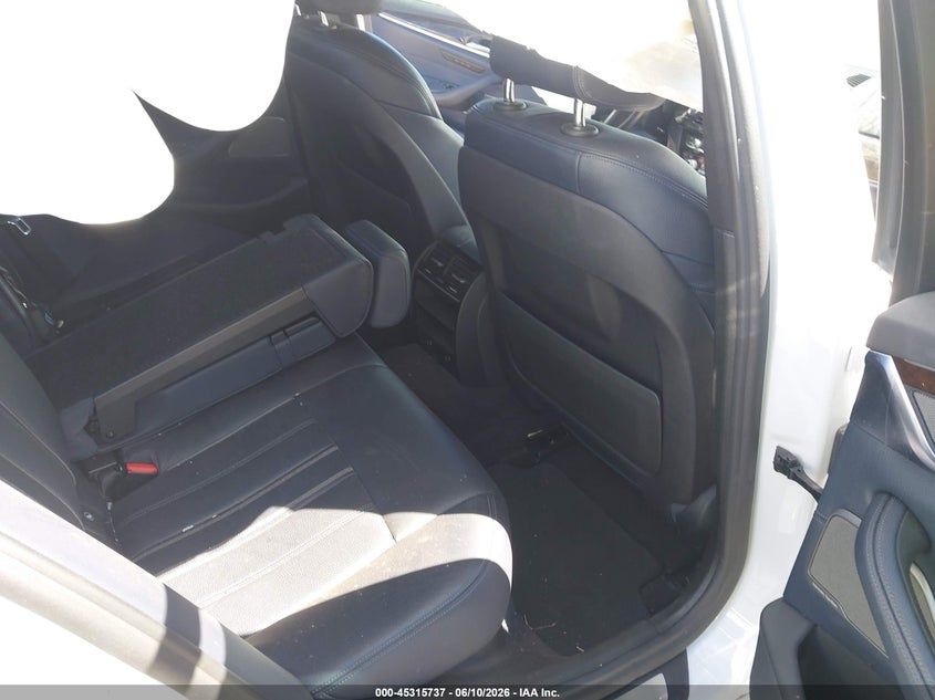 2018 BMW 5er VIN WBAJE5C58JG918403 IAAI salvage auction — ROLLOVER, Salvage Title, sold $1,350 on 2026-07-22 (photo 8)